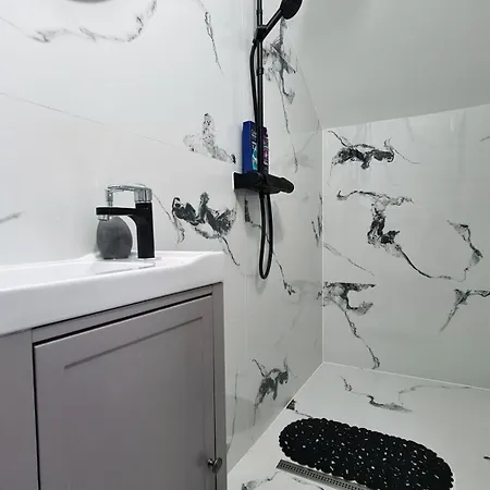 Zeiiss Apartments Braşov Extérieur photo