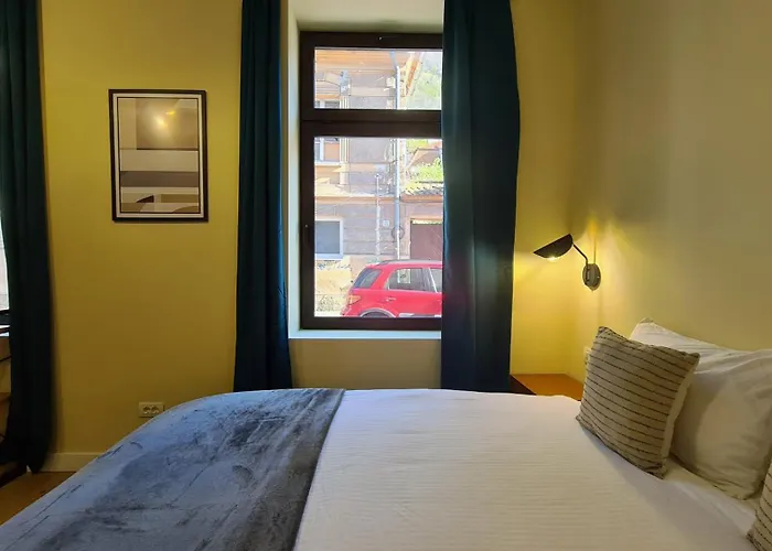 Zeiiss Apartments