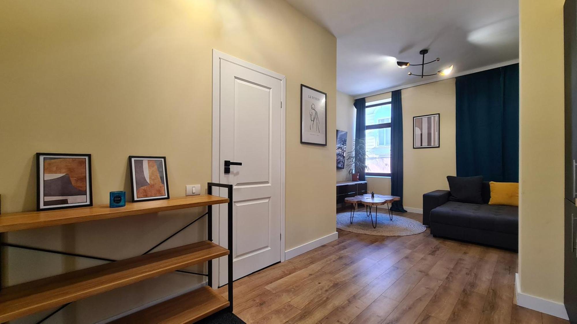 Zeiiss Apartment *